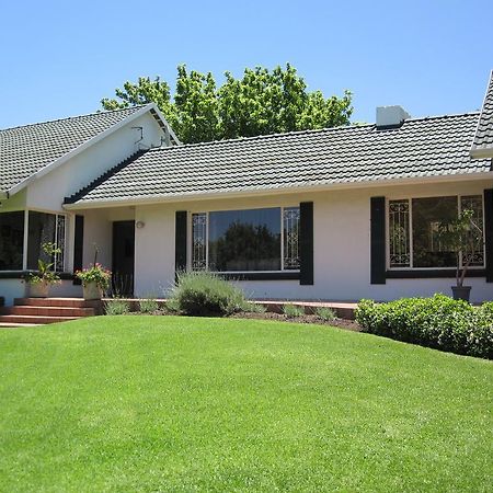 The Pecan Tree Guesthouse Sandton Exterior foto