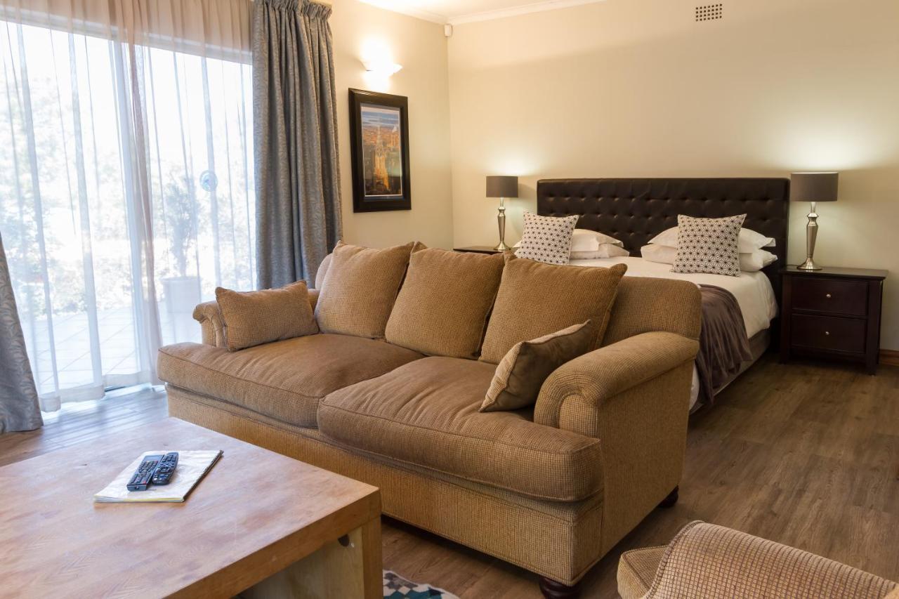 The Pecan Tree Guesthouse Sandton Exterior foto